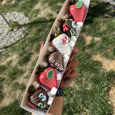 Teacher Themed Dipped Strawberries 