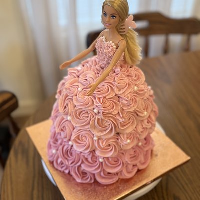 Barbie Cake 