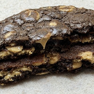 Chocolate Peanut Butter Chip Cookie - Single