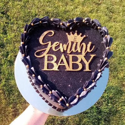 8" Heart Cakes