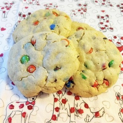 Jumbo M&M Cookie