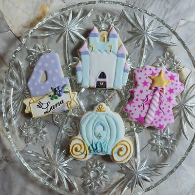 Princess Cookies (3 Dozen) *Read Set Details 