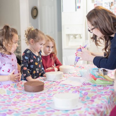 Birthday Cake Decorating Class