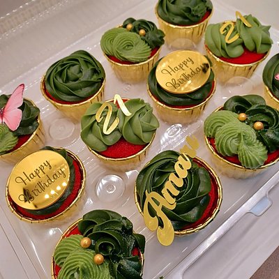 Theme/Decorated Cupcakes 1 Dozen