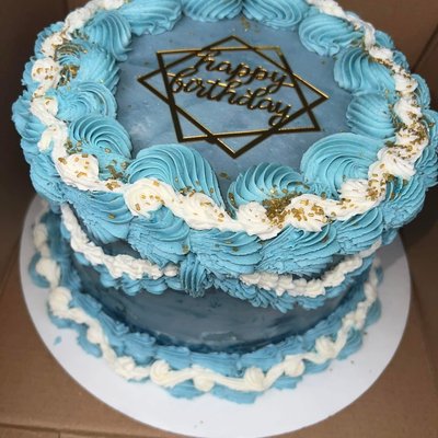 3-Layered 8" Cake (Serves 25+)