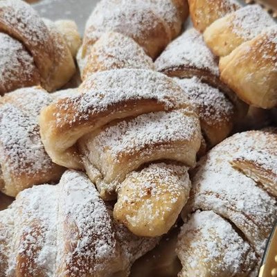 Almond Croissants 