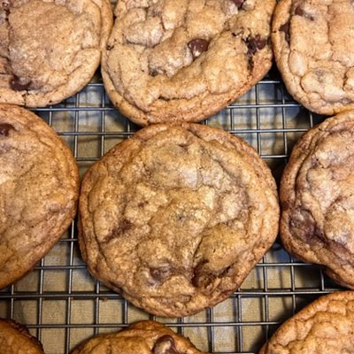 Brown Butter Chocolate Chip Cookies (1 Dozen) & Other Flavors 