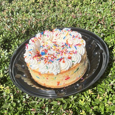 Birthday 🎉 Funfetti Cheesecake - Small 7”