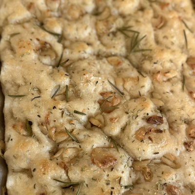 Roasted Garlic & Rosemary Sourdough Focaccia 