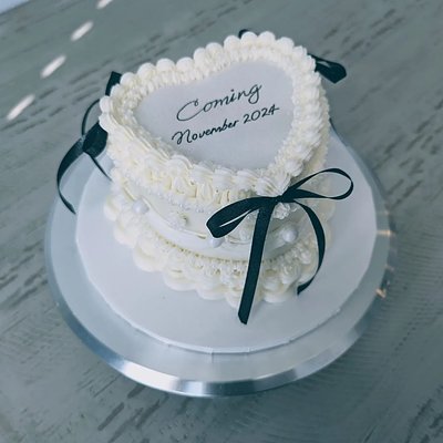 6" 2 Layer Heart Serves 8 - 12