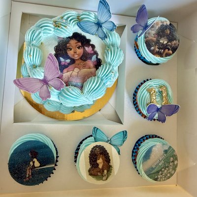 Minicake And Cupcakes