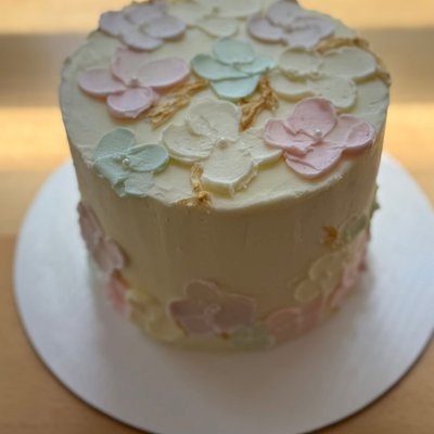 6” Round Cake 