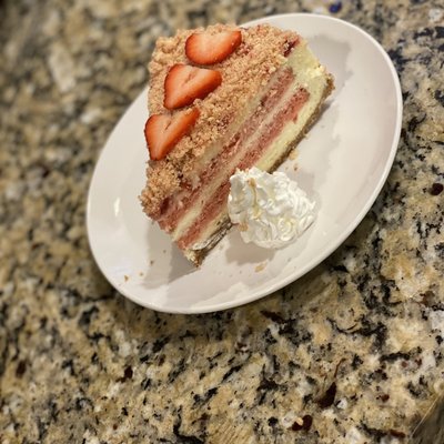 Strawberry Dream Cheesecake 