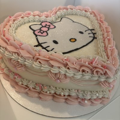 [Copy] 10 Inch, 3 Layer Heart Cake Filled