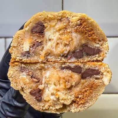 PAST FLAVOR - View Only🥲: Biscoff Samoa Cheesecake 🤯