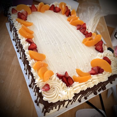 SHEET CAKE Full Size (serves 60-70 ppl)