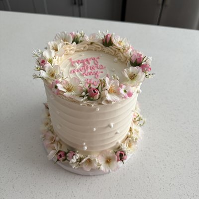 6 Inch Round- Non Vintage