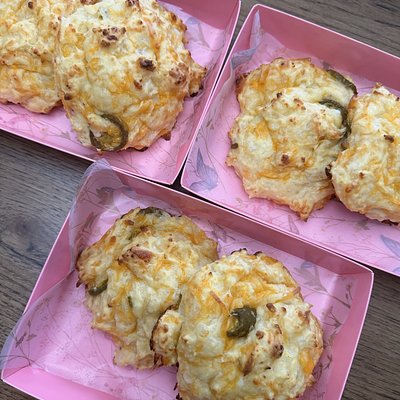 🌶️ 🧀 Protein Jalapeño Cheddar Breakfast Biscuits (2 Pack) 