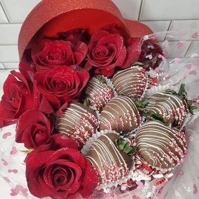 Valentine's Heart Box With Real Rose's A Dozen Of Chocolate Covered Strawberries
