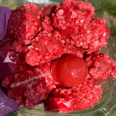 20 Starburst Candy Grapes (cannot Pick Flavor Or Toppings Comes Standard) 
