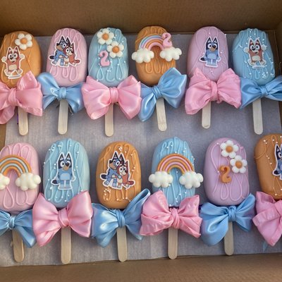 Cakesicles