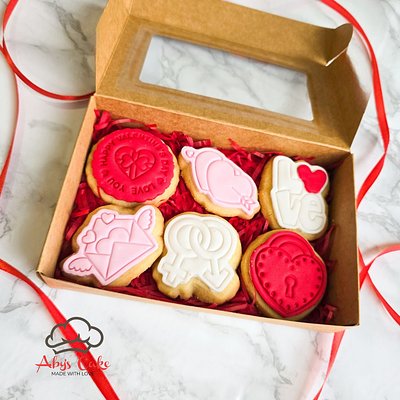 Box Of 6 Valentine's Cookies 