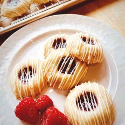Raspberry Almond Thumbprint Cookies(1 dozen)