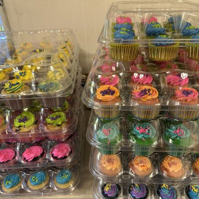 1 Dozen (12) Jumbo Cupcakes