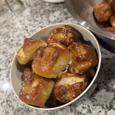 Plain Pretzel Bites 