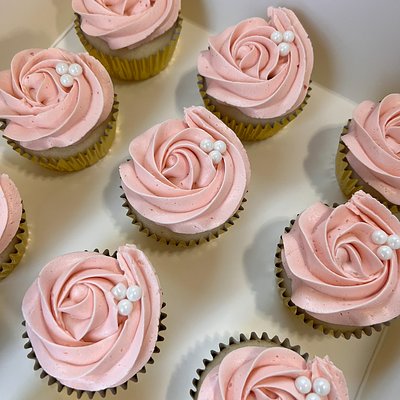 1 Dozen Basic Cupcakes