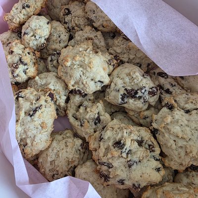 Oatmeal Raisin Cookie Box