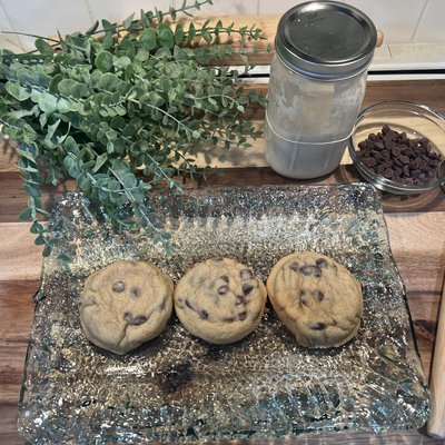 1/2 Dozen Chocolate Chip Cookies