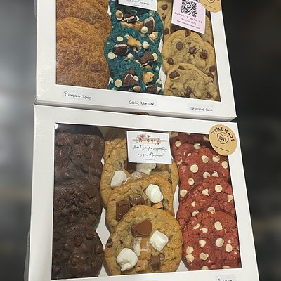 Assorted Cookie Box