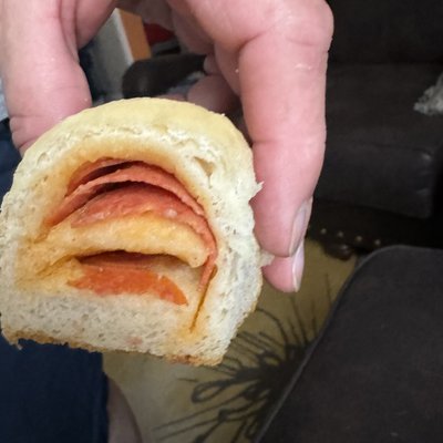 6 Pepperoni Rolls 