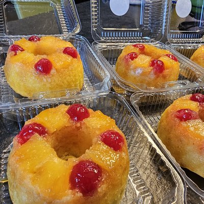 Mini Rum Cakes (Assorted Flavors)