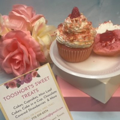 1 Dozen Strawberry Crunch Cupcake 