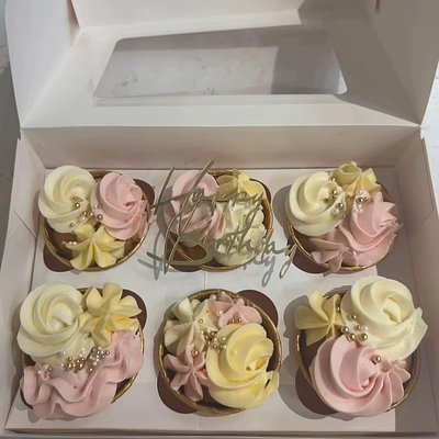 6 Cupcakes
