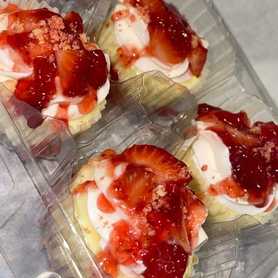 Strawberry Cheesecake Minis (6ct)