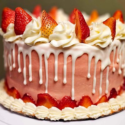 8 Inch Triple Layer Deluxe Strawberry Cake