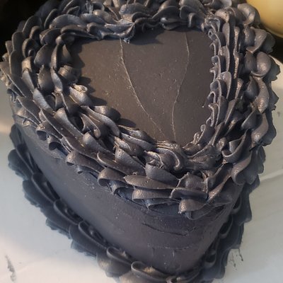 6" Heart Cake