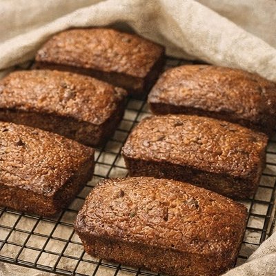 Chocolate Chip Banana Bread (Mini Loaf)