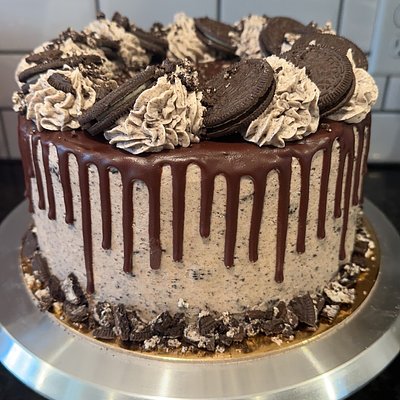 Cookies N Cream Cake