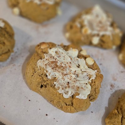 Pumpkin Spice Cheesecake Cookie
