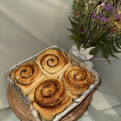 Naked Cinny Rolls