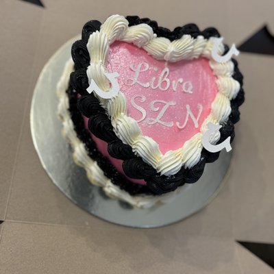 6 Inch Single Layer Heart Cake