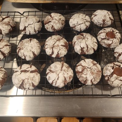 Chocolate Crinkle Cookies