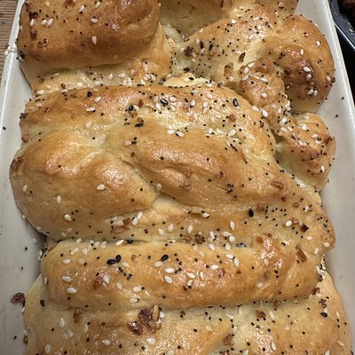 Everything Bagel Pull Apart Bread