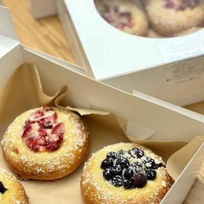 Sourdough Cheese Danishes 4ct