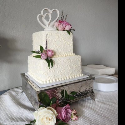 12" Silver Cake Stand *Rental*