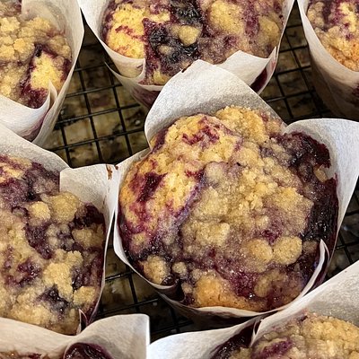 Blueberry Crumble Muffins